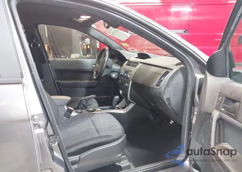 2011 Ford Focus Se from USA, damaged, VIN 1FAHP3FN8BW157090